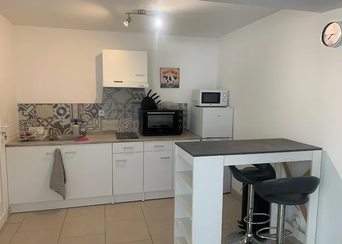 Apartament Village Avec Piscine *