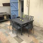 Village Avec Piscine Apartment *