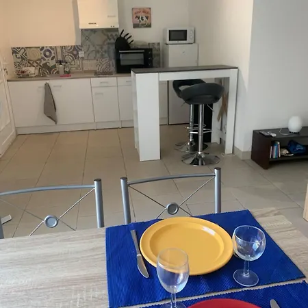 Village Avec Piscine * 卡内